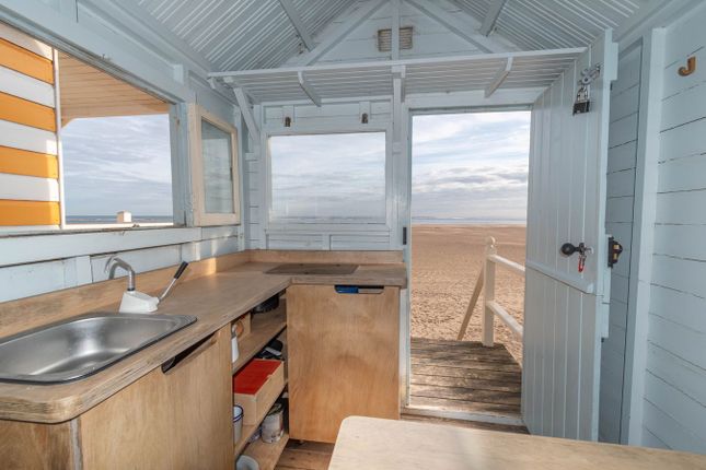 Beach Hut 208, The Beach, Wells-next-the-Sea photo 3