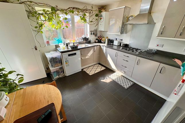 8, The Pastures, St. Neots photo 4