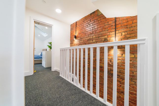 34, Maindy Road, Cardiff photo 4