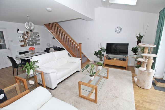 Falcon Crescent, Bedford photo 4