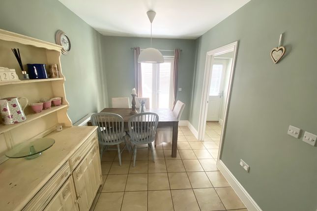 8, Roma Road, Peterborough photo 4
