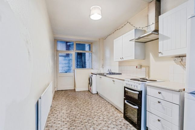 Garden Flat, 18, Victoria Square, Bristol photo 2