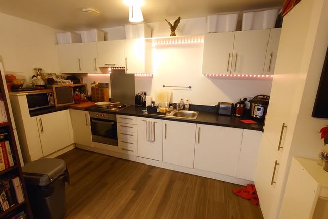 2 Ratcliffe Court, Sweetman Place, Bristol photo 4