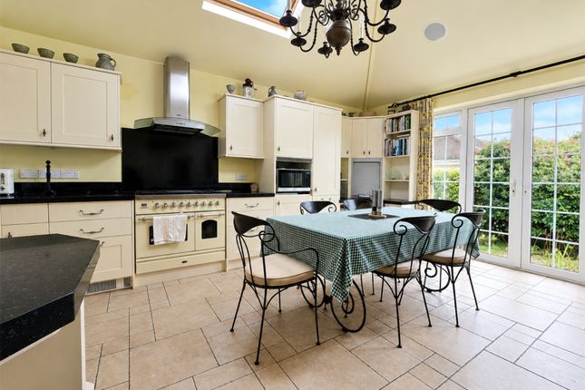 Woodbury, 33, Rookes Lane, Lymington photo 3