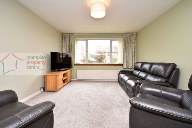 17 Kirkton Place, ELGIN photo 5