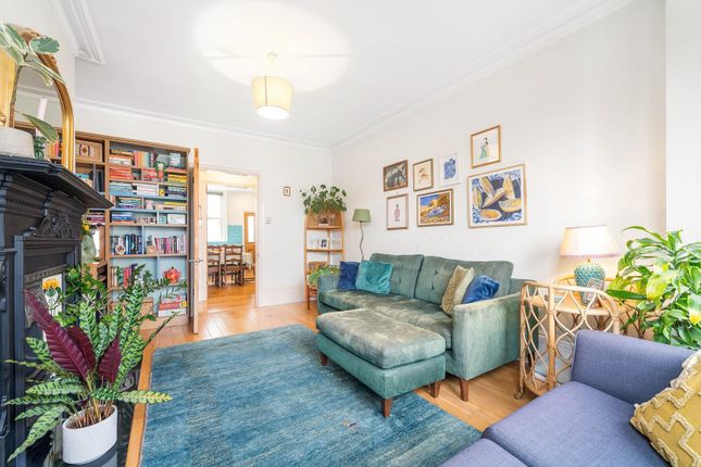 Flat 6, Dover Mansions, Canterbury Crescent, London photo 2