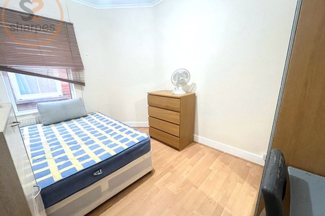 Copy of 23 Dudley Road, Kingston upon Thames photo 3