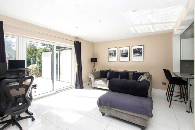 18, Goldcroft, Hemel Hempstead photo 3