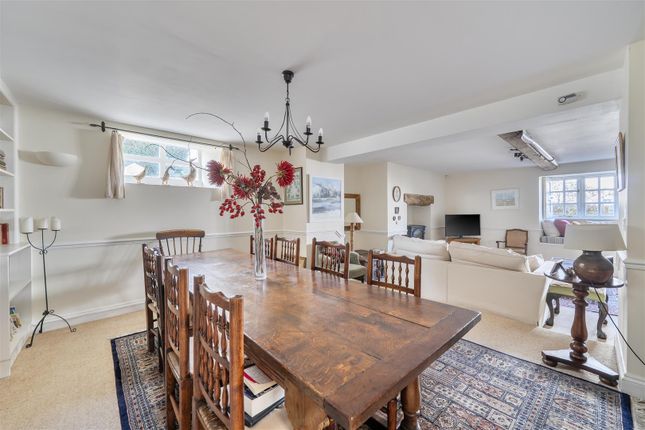 3 Charmouth House, The Street, Bridport photo 5