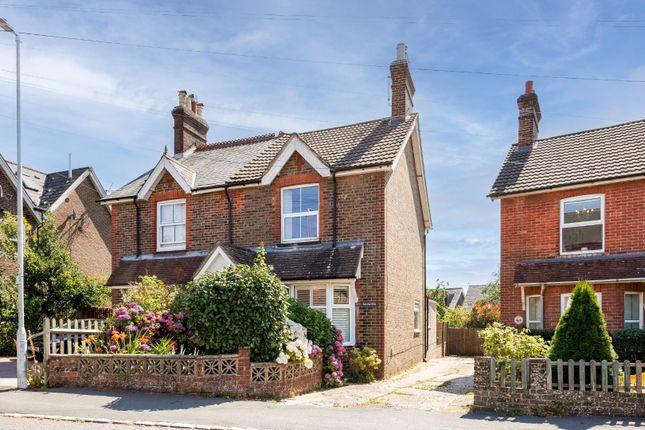 2-bed house on Sunrise Villa, Queens Road, Crowborough, £435,000