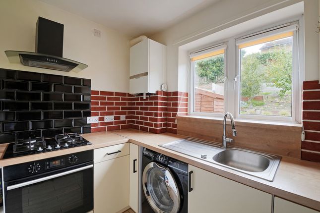 8, Bramwell Close, Sheffield photo 4
