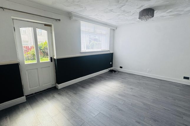74, Boode Croft, Liverpool photo 4
