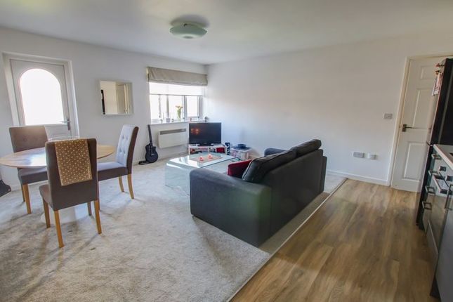Thumbnail Flat to rent in North Street, Exeter