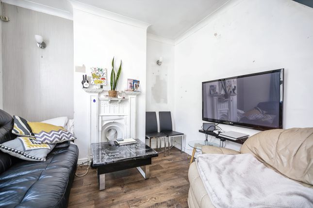 End terrace house for sale in Roach Street, Rochester, Kent