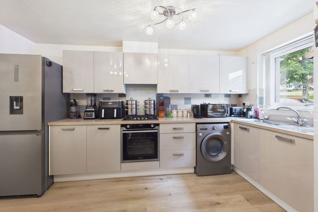 39 Selborne Gardens, Nottingham photo 3