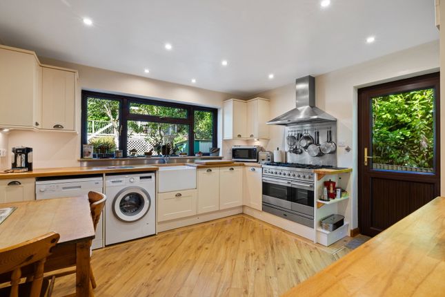 Burfield, Kenley Road, Headley Down photo 4