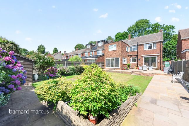 7, Moatside, Hanworth Park photo 3