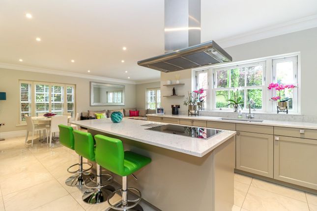 Magnolias, 15, Ellwood Road, Buckinghamshire photo 3