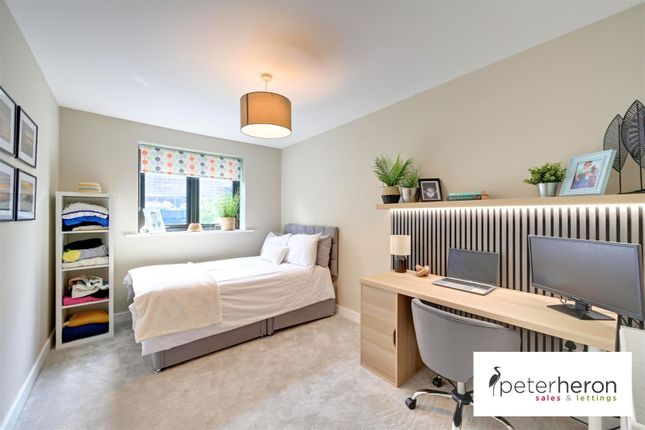 Bedroom 3 (Side)