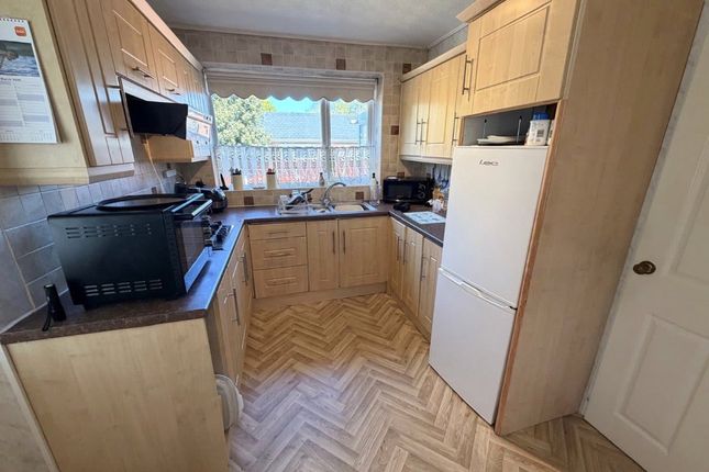9, Ashdale Avenue, Bolton photo 4