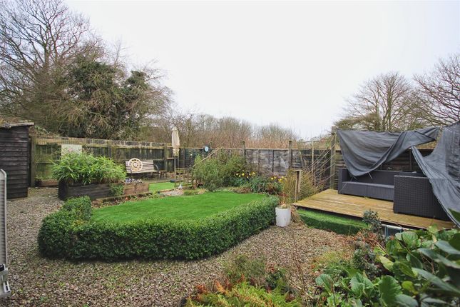 32, Queens Mead, Aldbrough photo 3