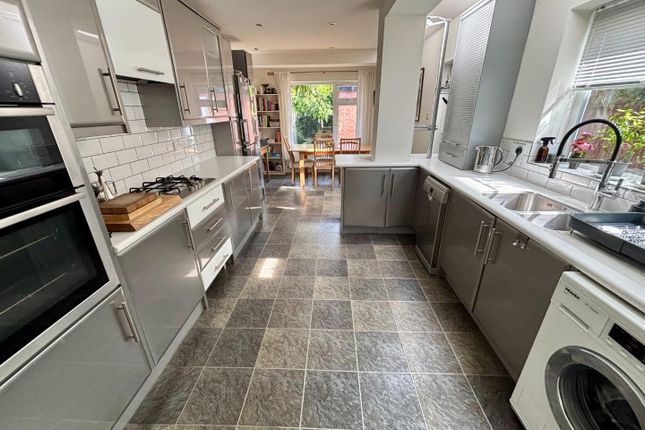 18, Whitehaven Gardens, Didsbury photo 3