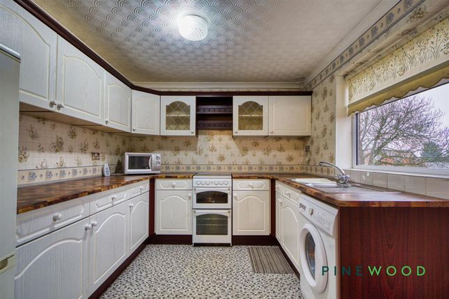 11 The Greenway, Worksop photo 2