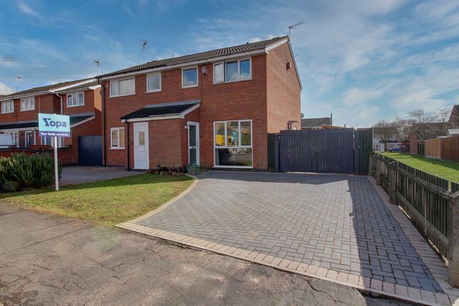Thumbnail Semi-detached house for sale in Bosworth Close, Hinckley