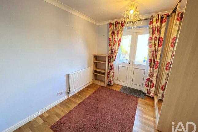 6, Beaulieu Avenue, Kingswinford photo 5