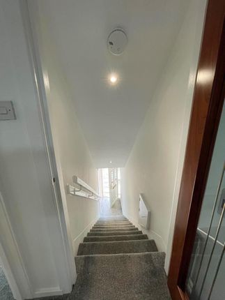 19, Dumyat Avenue, Alloa photo 4