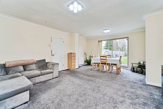 8, Cairn Drive, Walsall photo 4