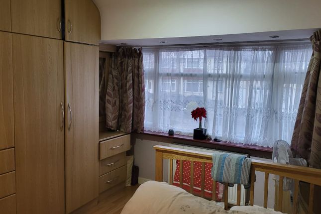 166 Welbeck Road, HARROW photo 4