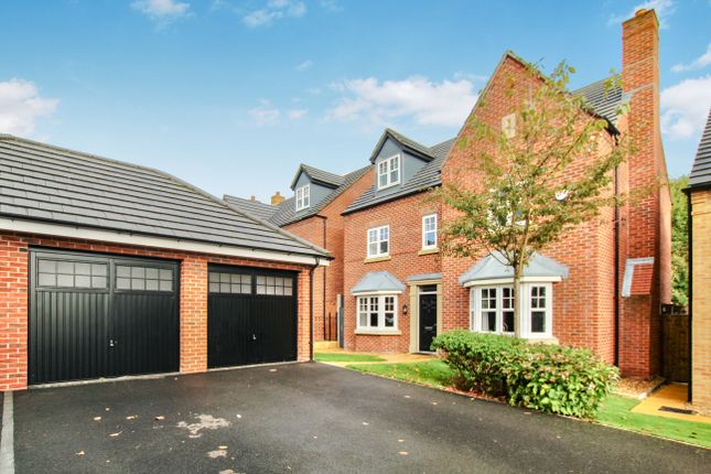 Thumbnail Detached house for sale in Red Chestnut Close, Wigan