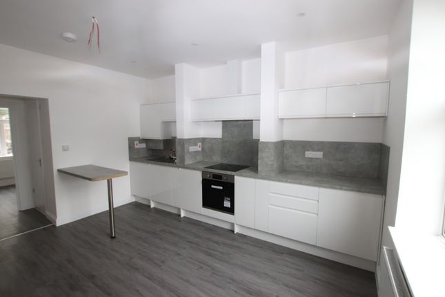 Ground Floor Flat 124, Queens Road, Reading photo 2