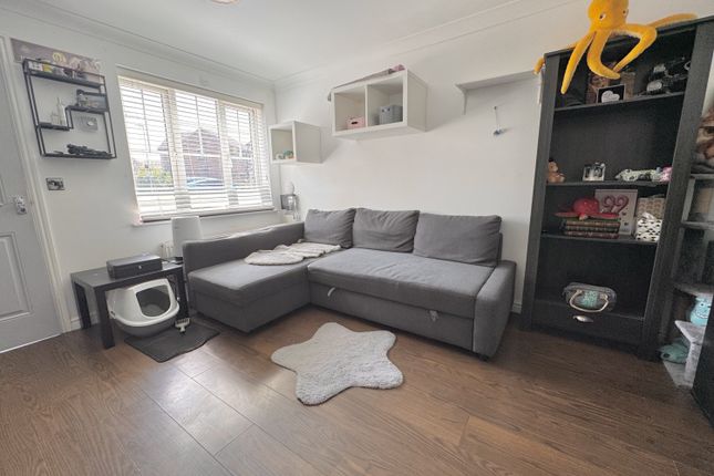 28, Almond Way, Seaham photo 4
