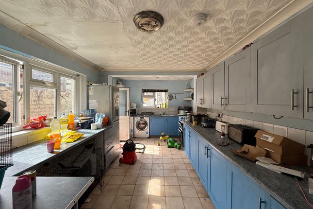 5, Castle Terrace, Milford Haven photo 4