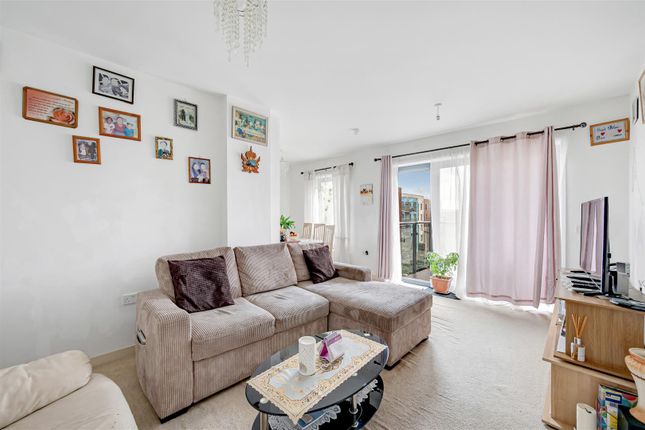 Flat 34, Chaplinn House, All Saints Road, London photo 3