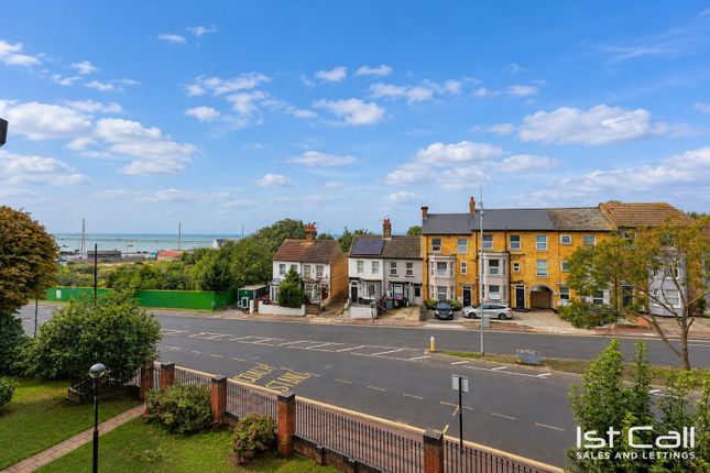 Southchurch Avenue, Southend-On-Sea photo 4