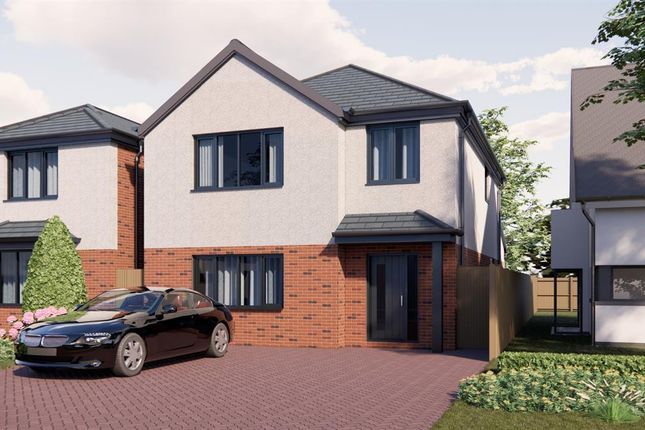 Detached house for sale in South Drive, Warley, Brentwood