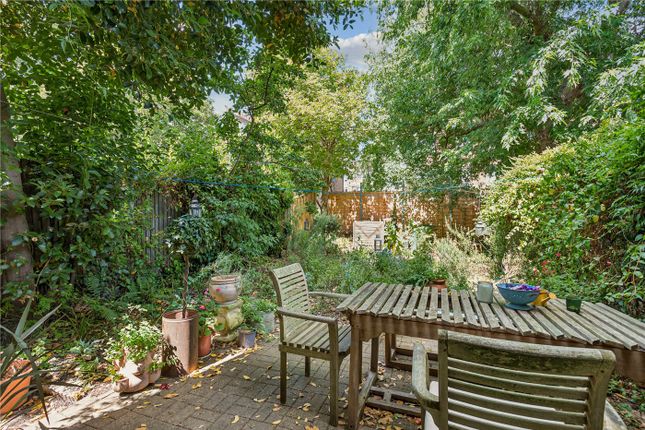 45, Gunton Road, London photo 4
