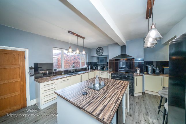 302, Lichfield Road, Walsall photo 3