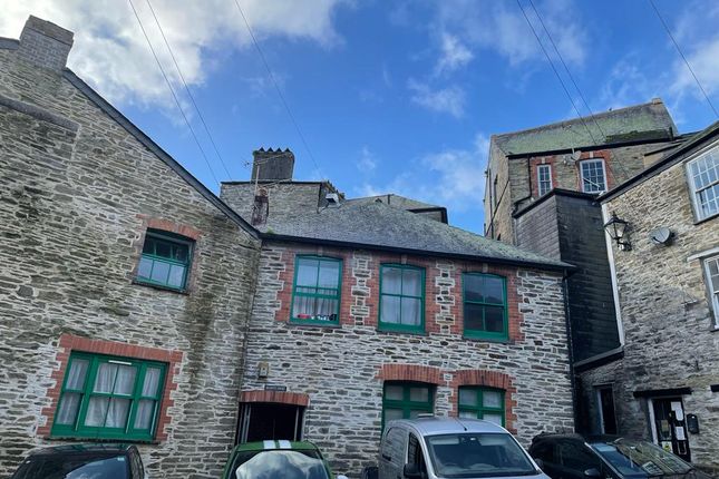 Flat to rent in Fore Street, Liskeard