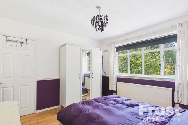 Room 2, 33, Queens Way, Feltham photo 5