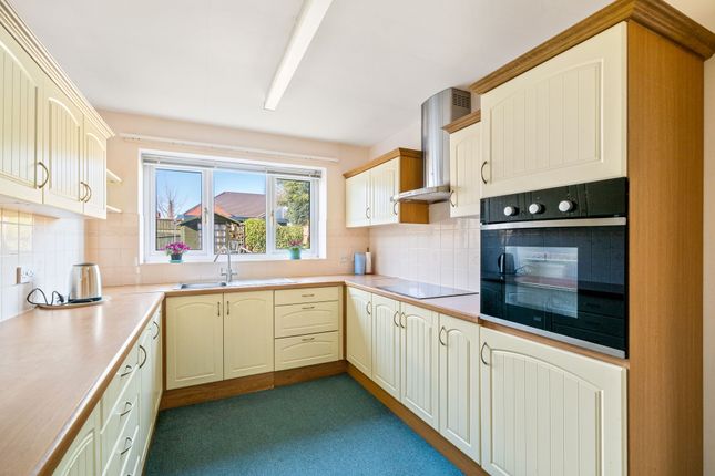 4 Adams Way, Gainsborough photo 5
