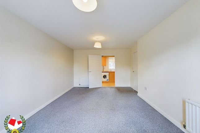 Flat for sale in Pampas Court, Tuffley, Gloucester