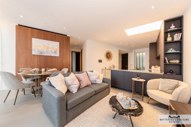 2-bed flat on 1 Lewis Cubitt Square, London, £1,200,000