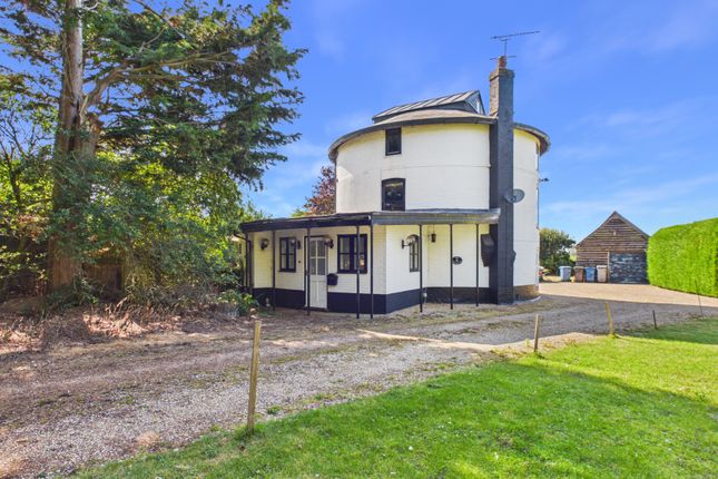 3 bed property for rent in The Round House, Ixworth Road IP31