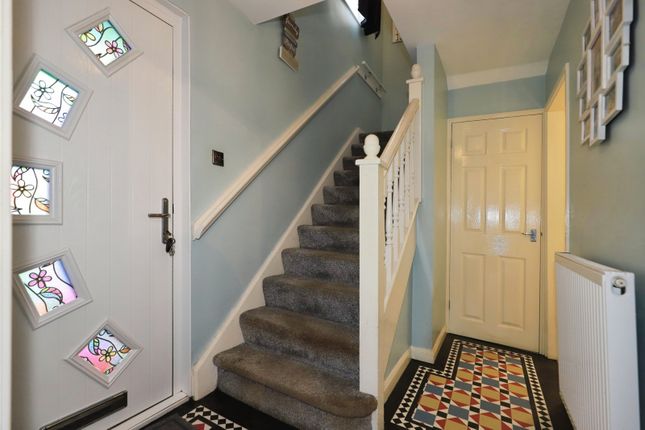 28, Thompson Avenue, West Midlands photo 3