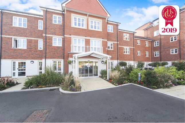 Flat for sale in Swift House, St. Lukes Road, Maidenhead