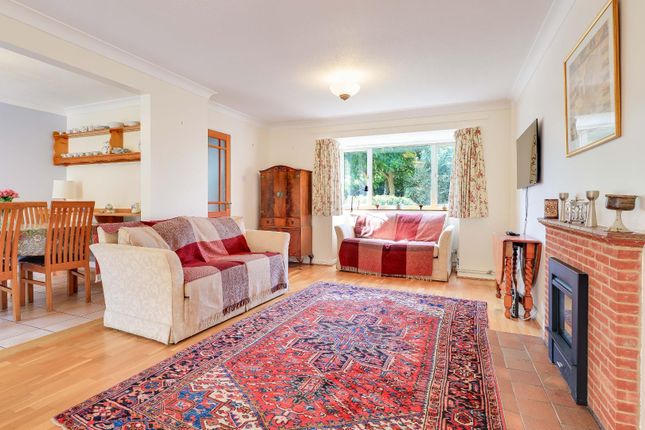 14, Dwyer Joyce Close, Histon, Cambridge photo 4